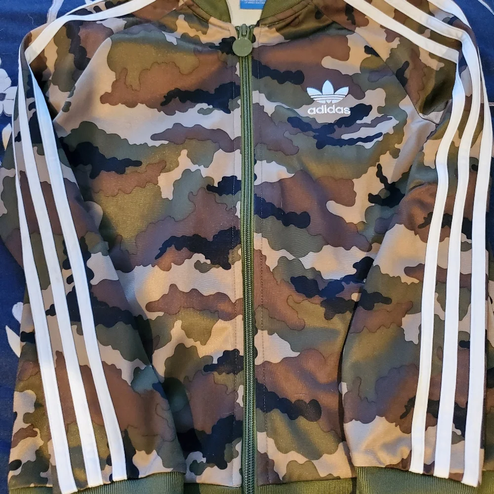 Kids adidas camo track jacket full zip size small 9-10yr old - Picture 2 of 13